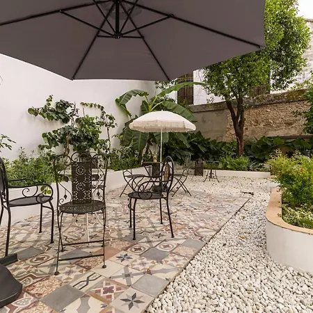 Casa Palacio Rufina & Jardines *