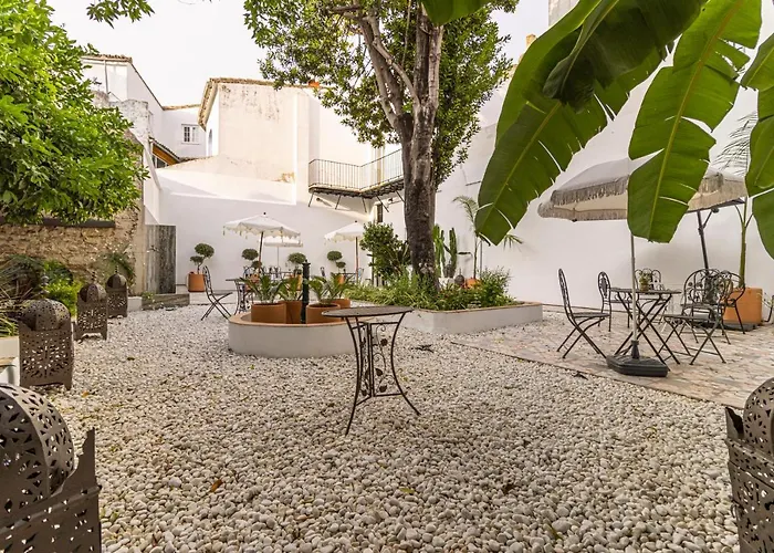 Casa Palacio Rufina & Jardines