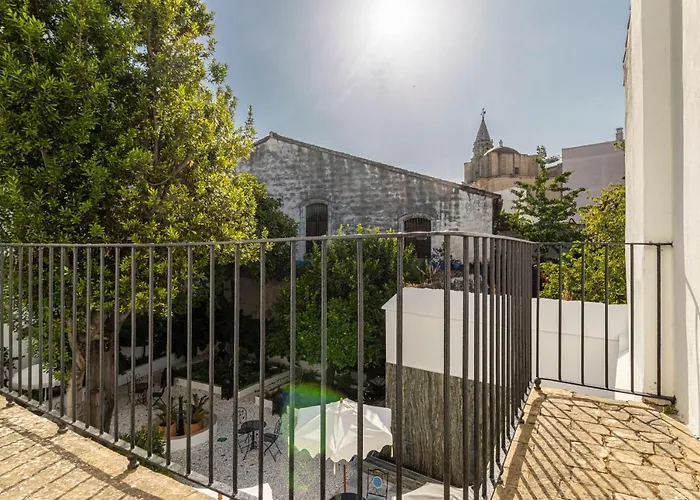 Casa Palacio Rufina & Jardines *