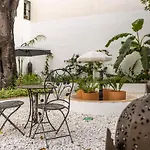 Casa Palacio Rufina & Jardines Apartment