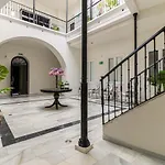 Casa Palacio Rufina & Jardines Apartment
